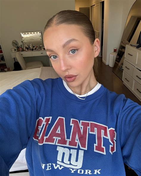 lily rosenthal (@lilyrosenthal) • Instagram photos and videos.